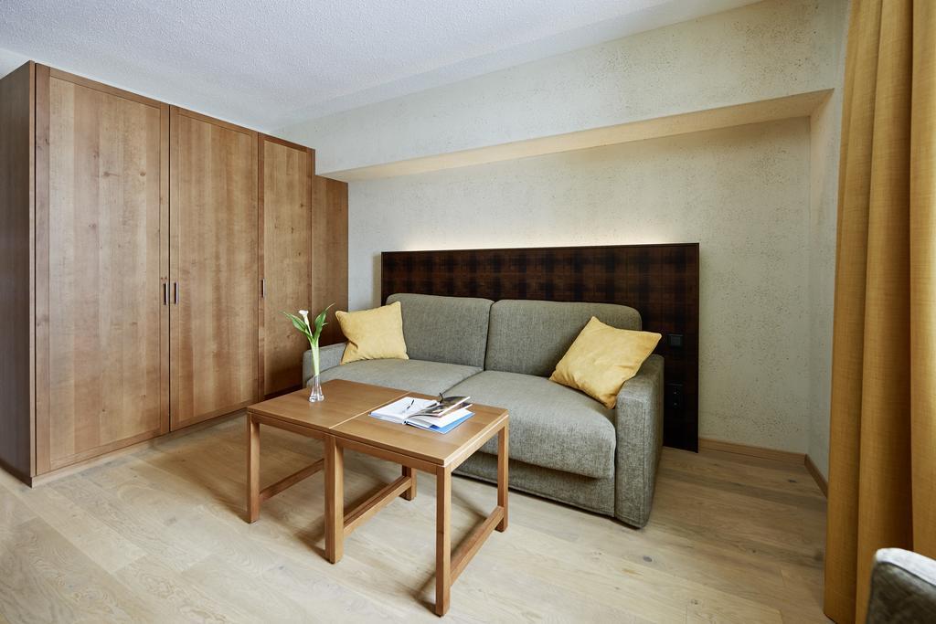 Apres Post Hotel Stuben am Arlberg Eksteriør bilde
